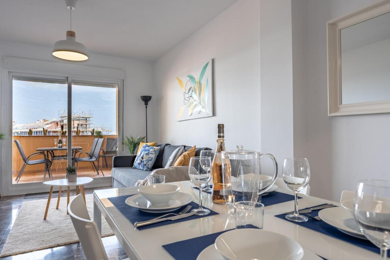 פואנגירולה Malagasuite Blue Sea & Pool מראה חיצוני תמונה