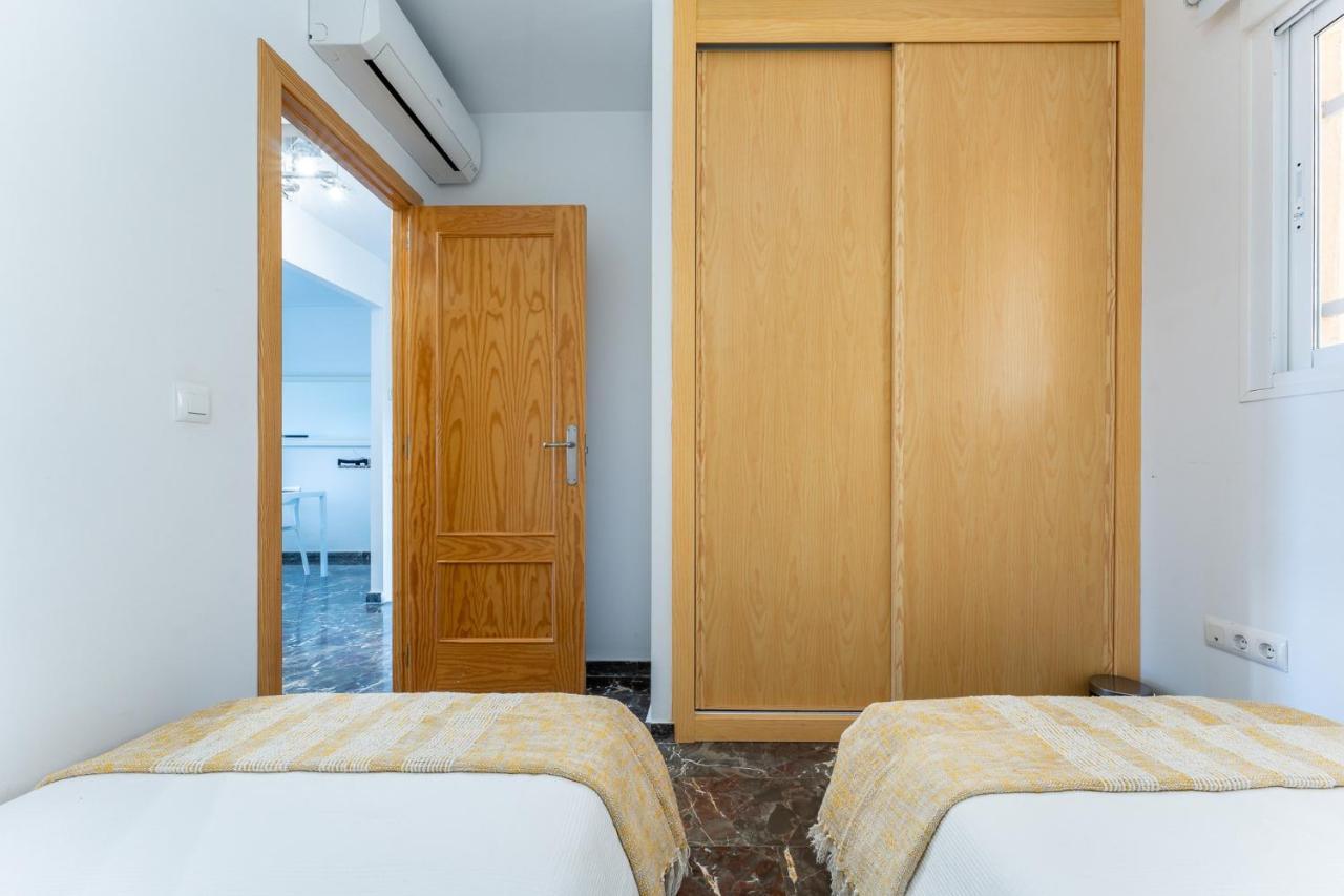 פואנגירולה Malagasuite Blue Sea & Pool מראה חיצוני תמונה